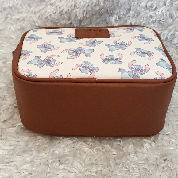 NWT Loungefly Stitch Camera Bag - Picture 6 of 9